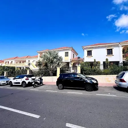 Апартаменти Ocean View With Pools