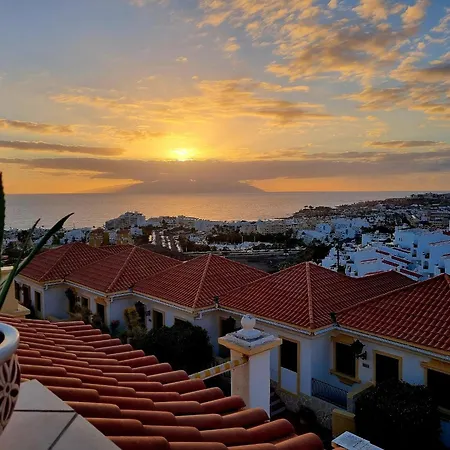 Ocean View With Pools Адехе