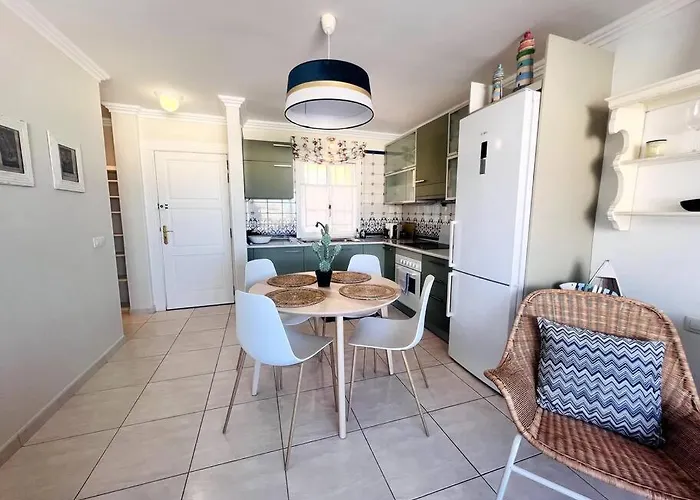 Ocean View With Pools Адехе