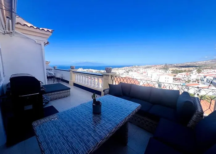 Ocean View With Pools 아파트 *