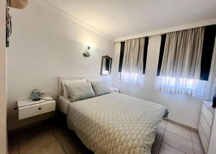 Ocean View With Pools Адехе