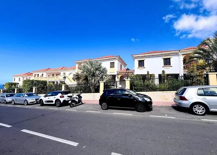 Апартаменти Ocean View With Pools