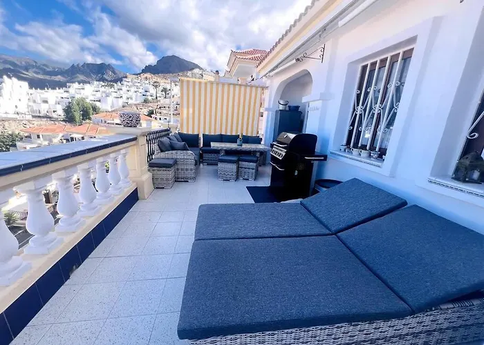 Ocean View With Pools Apartamento *