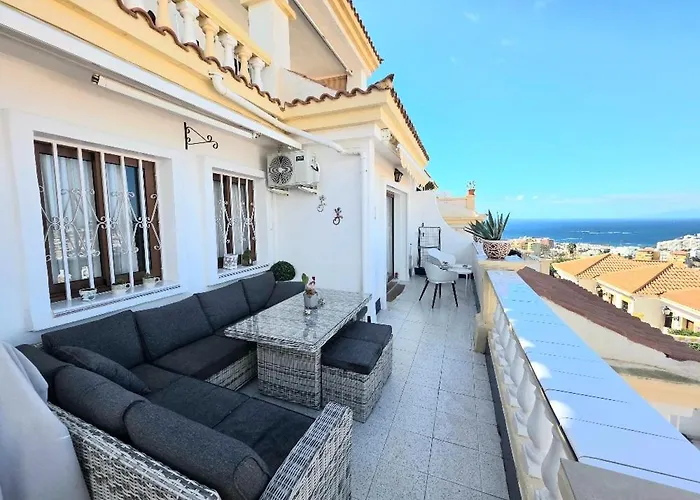 Ocean View With Pools Appartement *