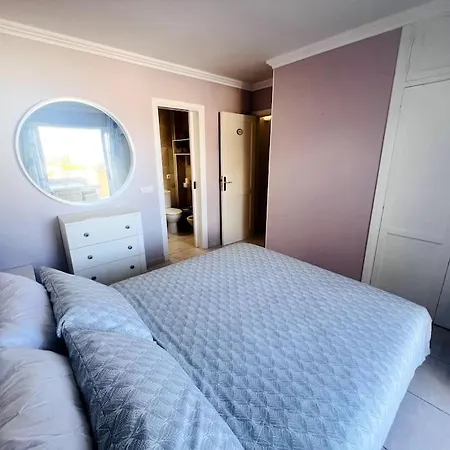 Ocean View With Pools Apartmán *